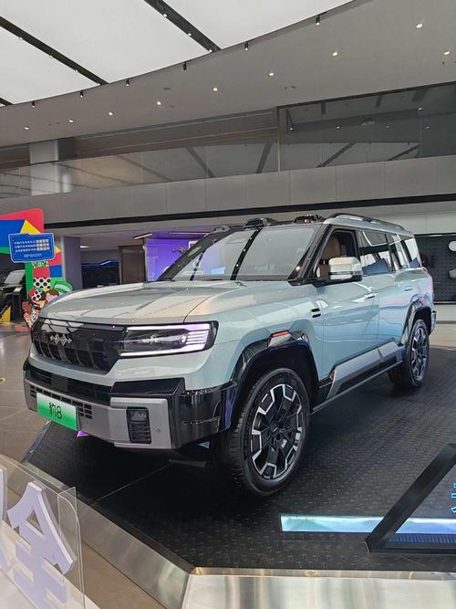 惠州1比亚迪方程豹硬派越野的爆款，英菲尼迪35周年与你共成长